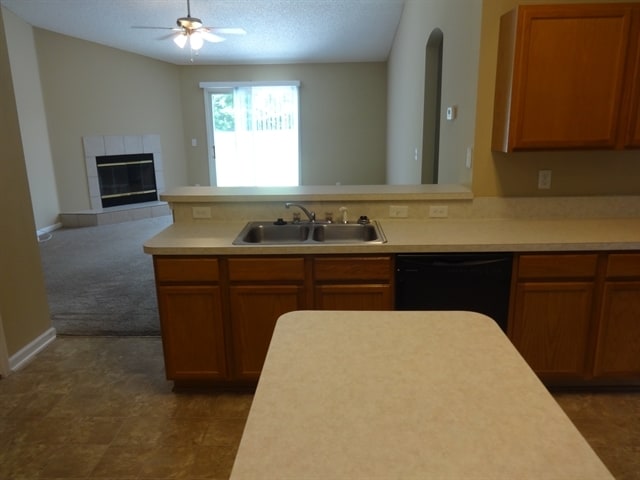 Foto del edificio - 674 Camp Francis Johnson Rd