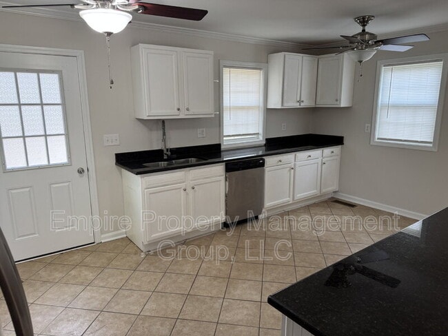 Foto del edificio - 103 Yorkshire Dr