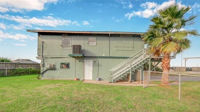 Building Photo - 16510 Blackbeard Rd