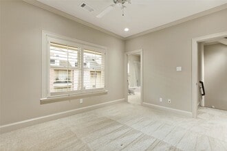 Building Photo - 4 Waterway Ct