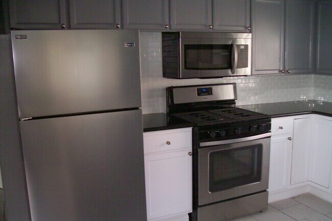 Foto del edificio - 53 Arlington Rd