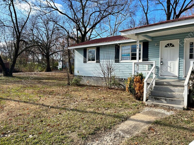 1346 Vivian St Unit 1, Leeds, AL 35094 Condo for Rent in Leeds, AL