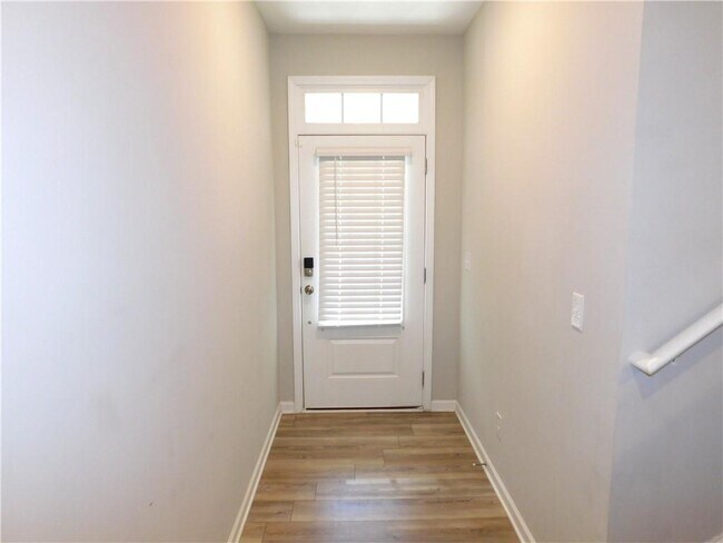 Foto del edificio - 418 Bannon Way