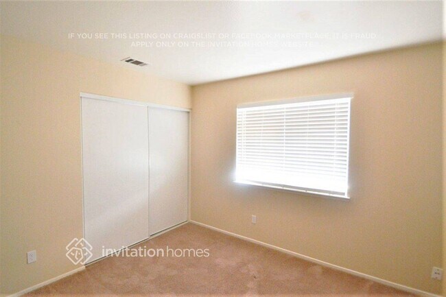 Building Photo - 2547 Gemstone Ave