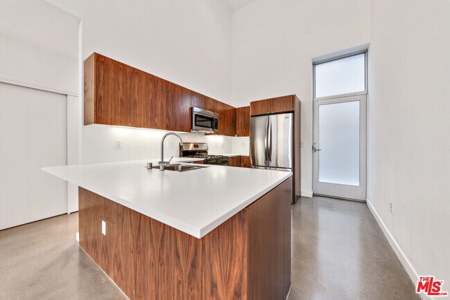 Foto del edificio - 140 S Gramercy Pl