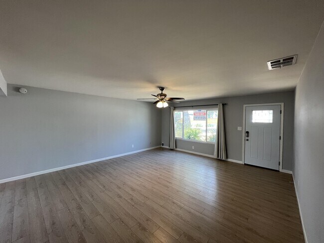 Foto del edificio - 1017 Delaware St