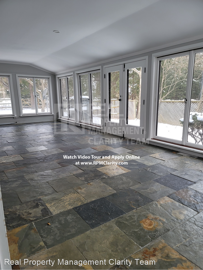 Building Photo - 4 br, 2.5 bath House - 2615 Underhill Rd