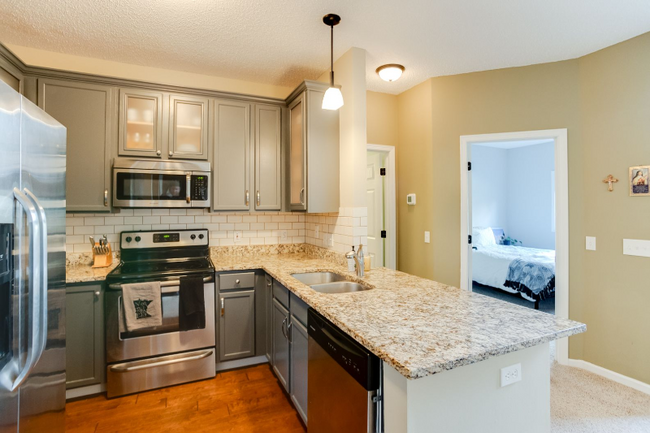 Building Photo - 537 Woodduck Dr