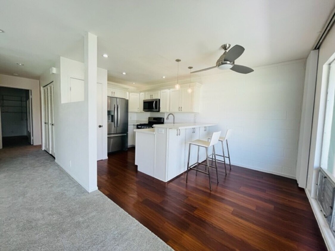 Primary Photo - 2 Bedroom, 1 Bathroom, 2 Parking (Penakii)