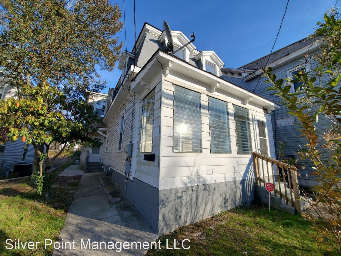 Primary Photo - 3 br, 1 bath House - 83 South Ave