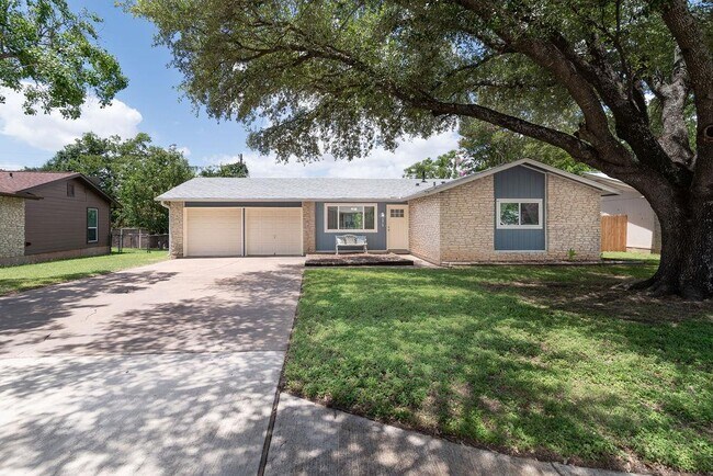 Building Photo - 1515 Glenmeadows Dr