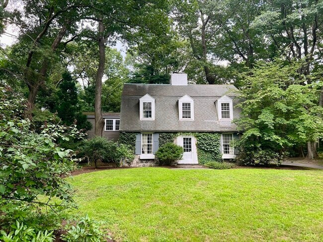 Foto del edificio - 190 Dudley Rd