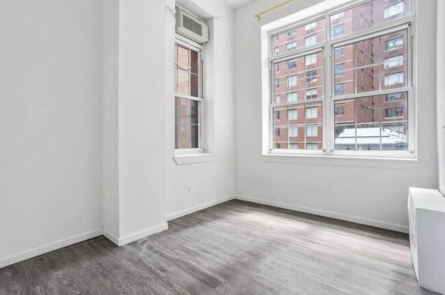 Foto del edificio - 77 Fulton St