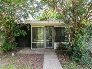 Building Photo - 1240 S Marlborough Ave