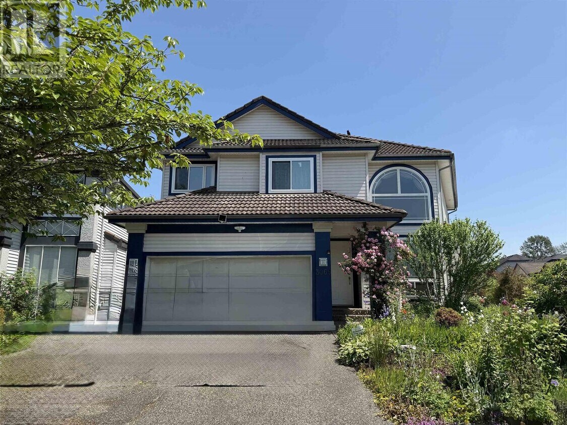 Photo principale - 3066 Skeena St