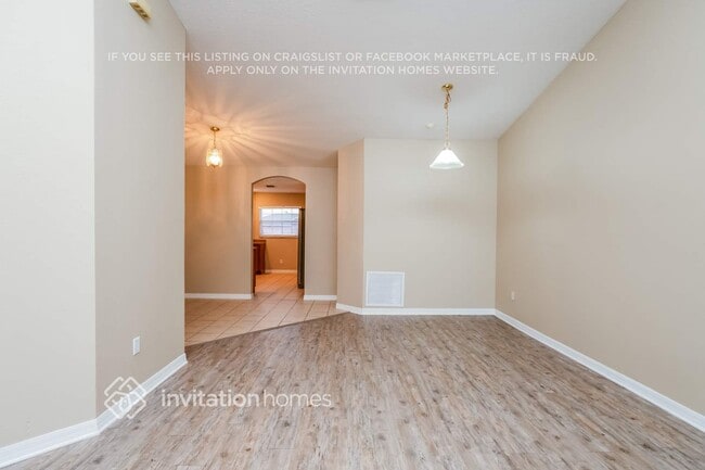 Building Photo - 2440 Oak Mill Dr