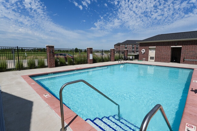 Pool - Brick Towne at Signature Village