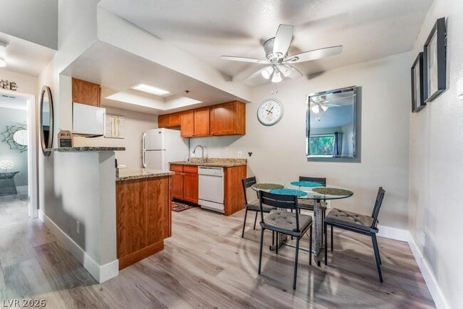 Building Photo - 4200 S Valley View Blvd