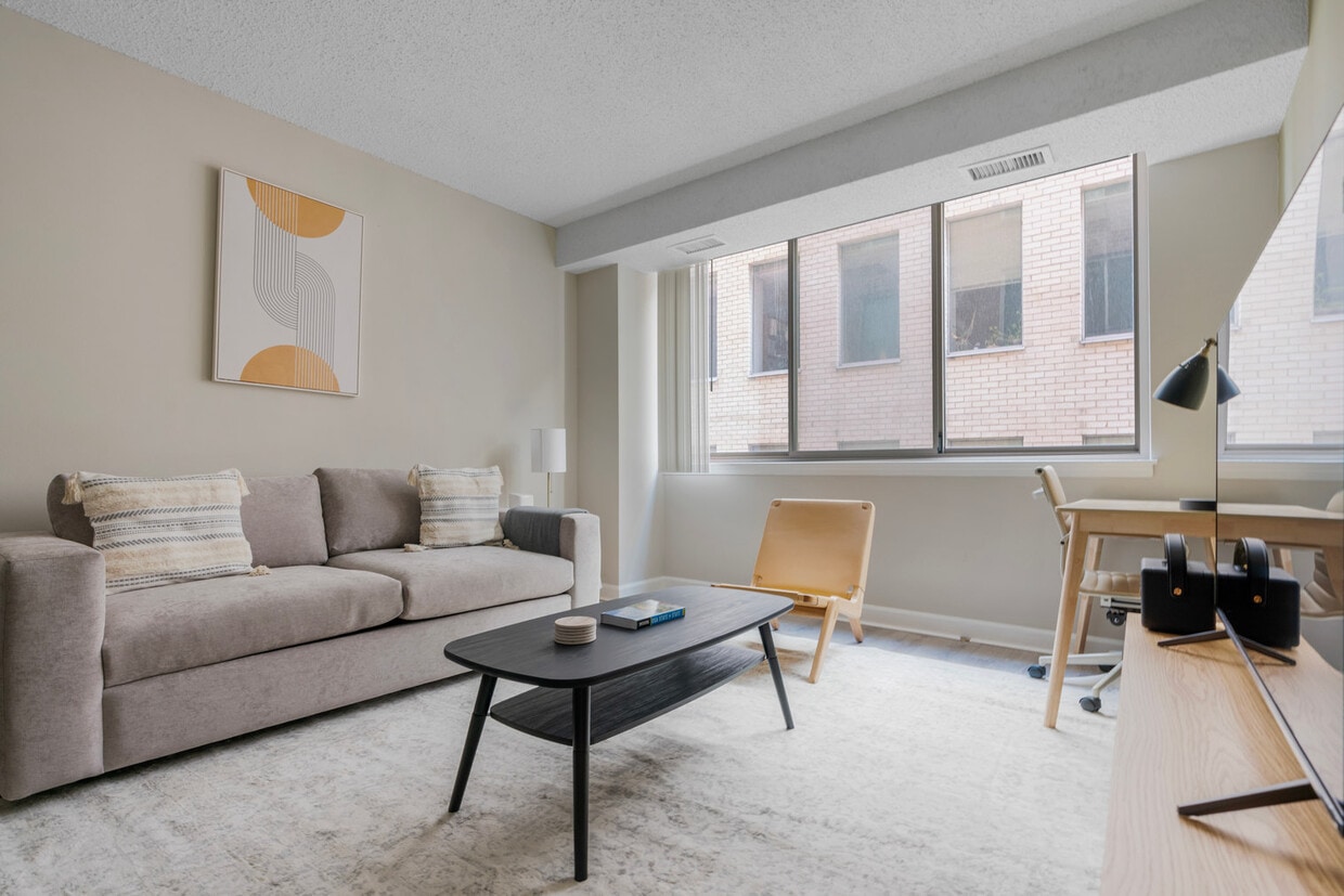 Foto principal - 2140 L St NW