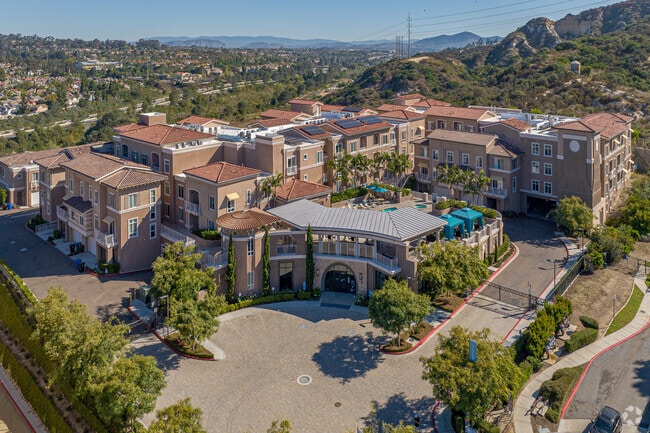 Building Photo - Altura