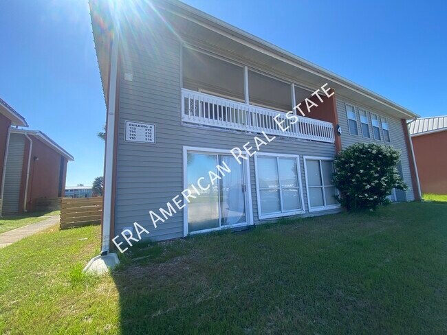 Building Photo - 4000 Gulf Terrace Dr