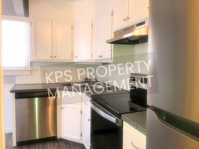 Foto del edificio - 833 S Green St