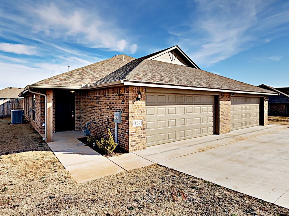 Foto principal - Lovely 3 bd/2 ba Home for Lease in Piedmont