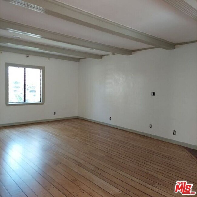 Foto del edificio - 341 S Rodeo Dr