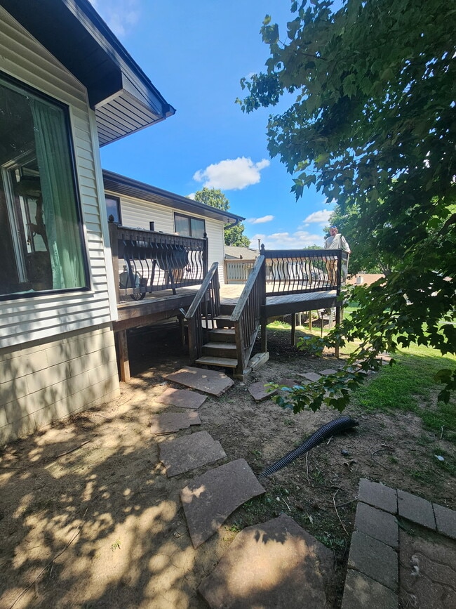 Building Photo - 14465 Krug Cir