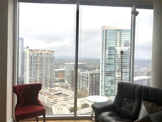 Building Photo - 360 Nueces St