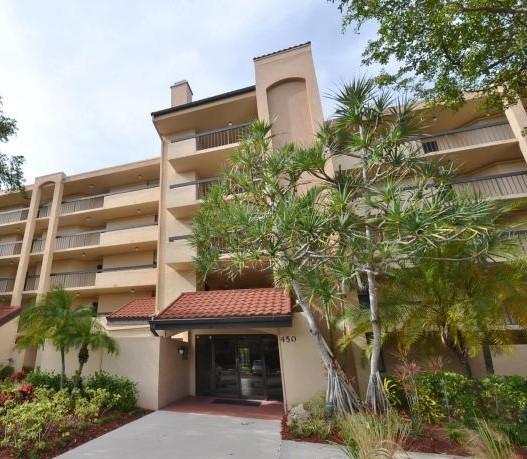 Building Photo - 450 Egret Cir
