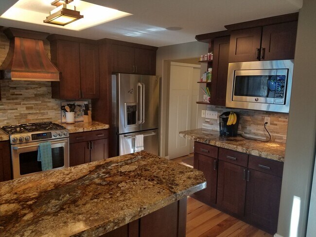Building Photo - Beautiful Boulder Pointe Home! 3bd / 2ba +...