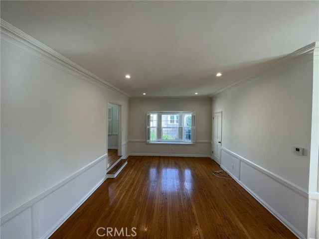 Building Photo - 135 1/2 Canon Drive Apt #135, Beverly Hills, CA 90212 - 2 BR 2 BA condo