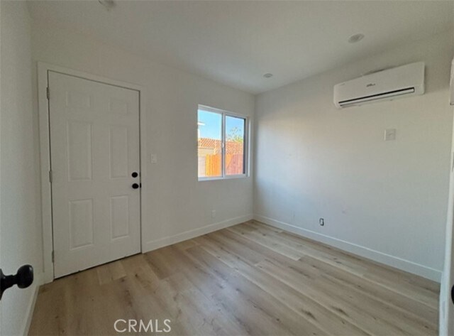 Foto del edificio - 11015 Carson Dr