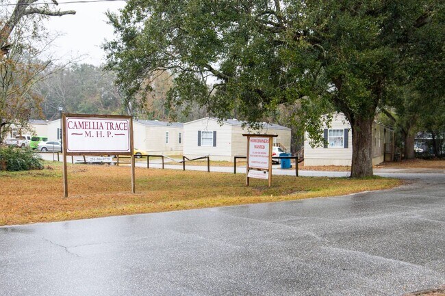 Building Photo - 1421 Cody Rd N