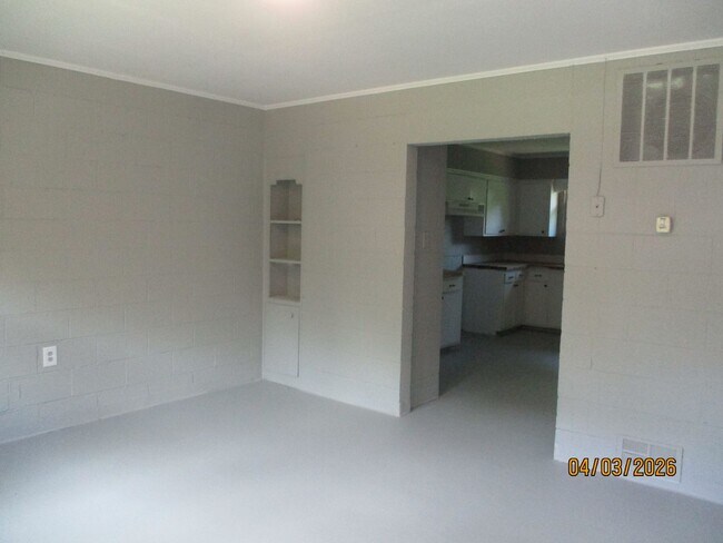Foto del edificio - Affordable Ground-Level Living in Greenwood
