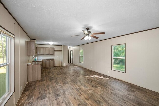 Foto del edificio - 6550 Oak Grove Rd