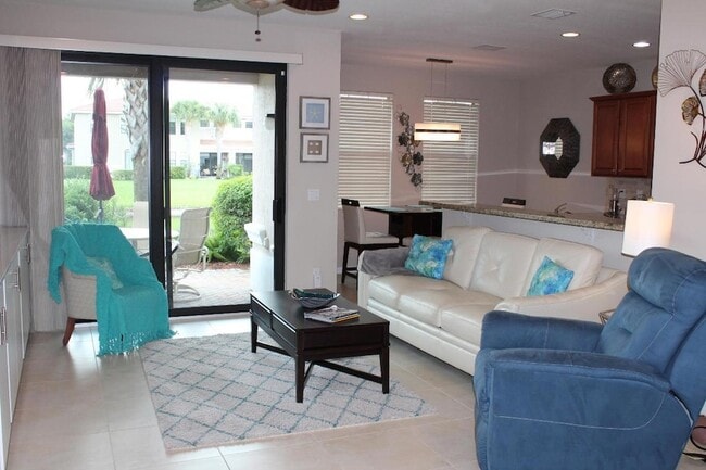 Building Photo - 149 Gramercy Square Dr