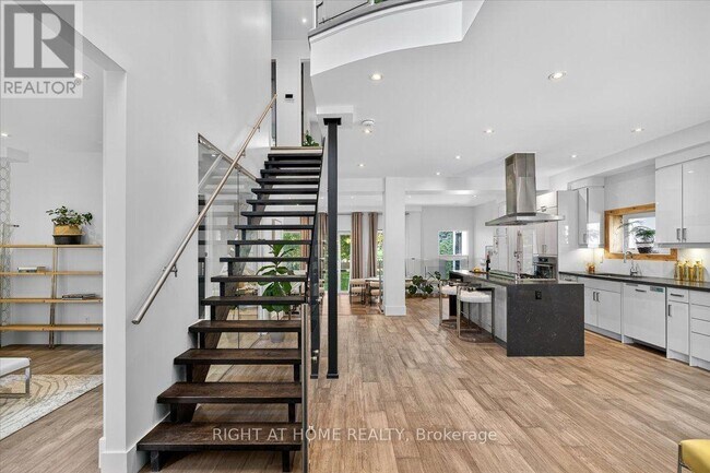 Photo du bâtiment - 64 Larwood Blvd