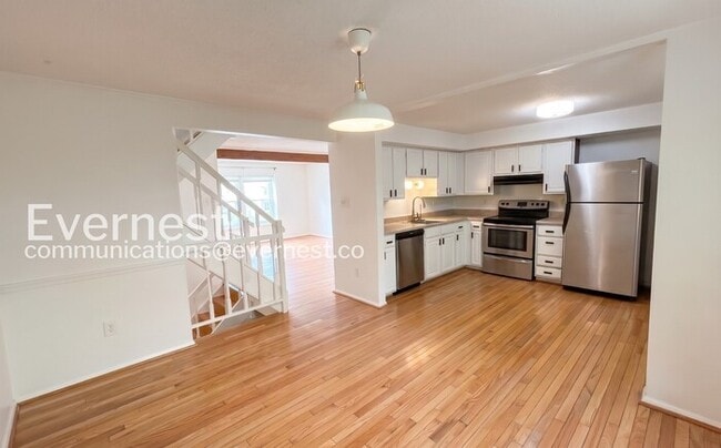 Foto del edificio - 3284 Wyndale Ct
