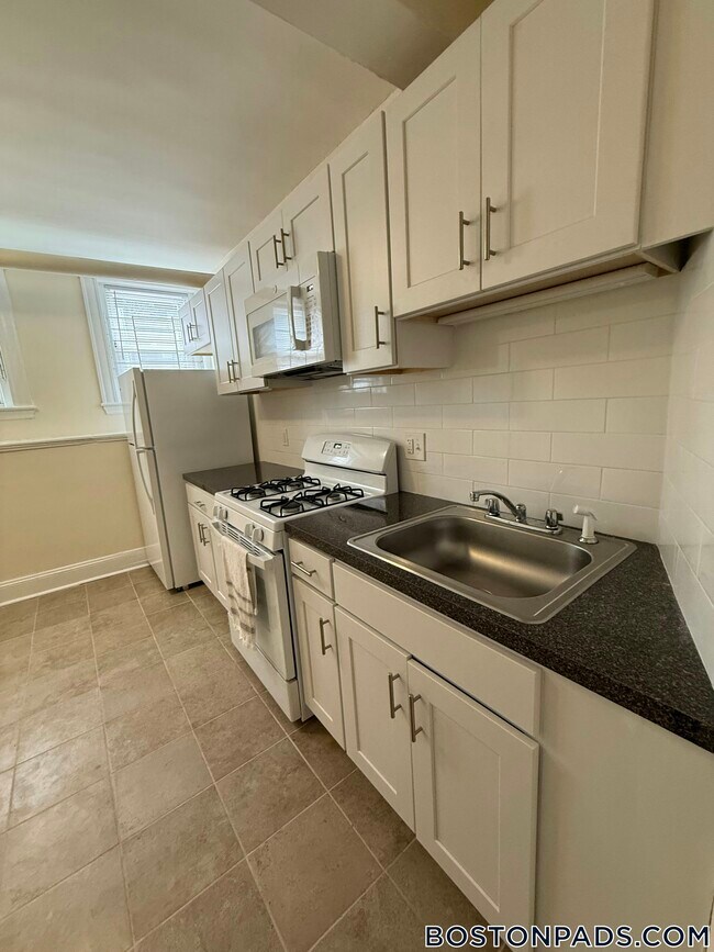 Foto del edificio - 17 Barrows St