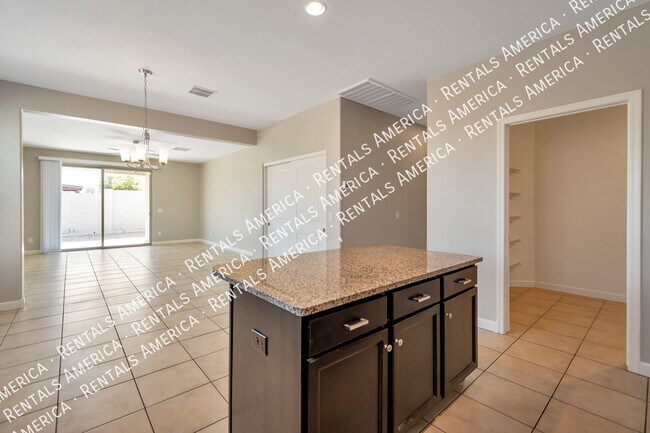Foto del edificio - 3885 W Alabama Ln