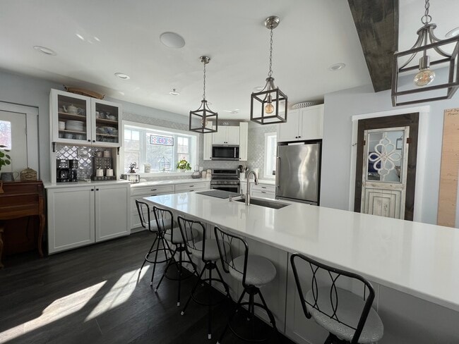 Kitchen (02) Floor 1 - 41 Zapora Dr
