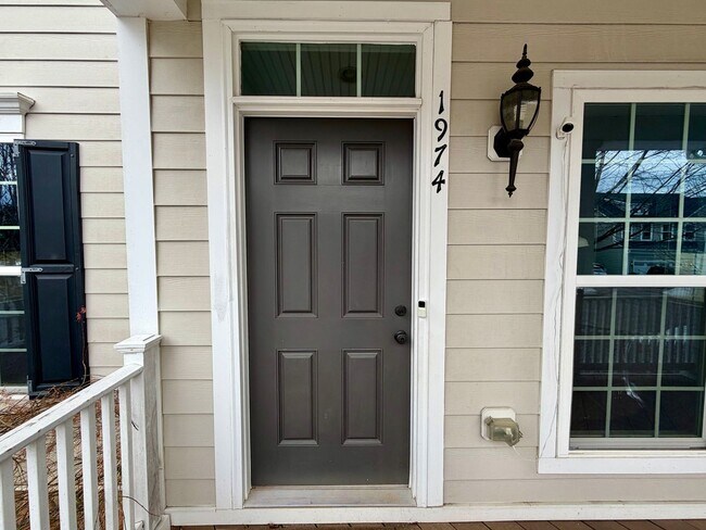 Foto del edificio - 1974 Delila Dr