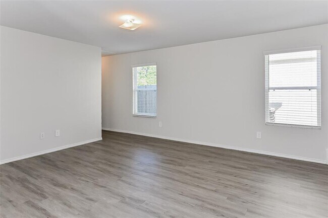 Building Photo - 1107 Imperial Heights Dr