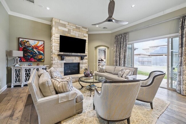Building Photo - 18511 Arlan Lake Dr