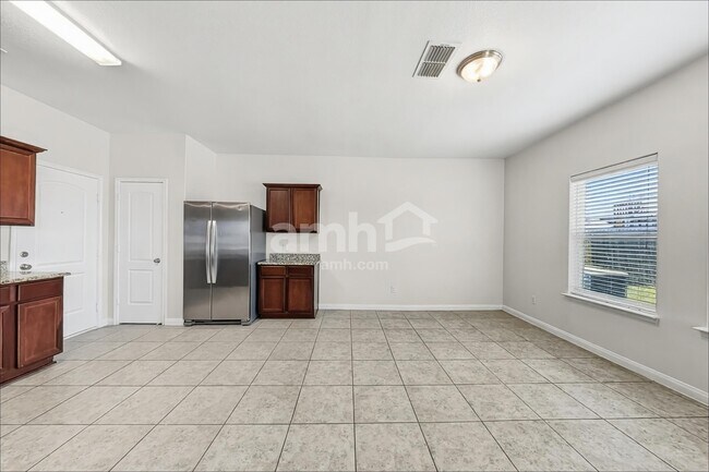 Foto del edificio - 8960 Blackhaw St