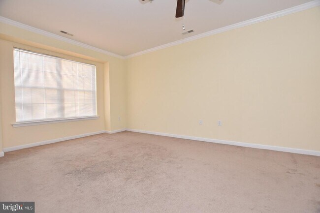 Building Photo - 342 Nicholas Dr