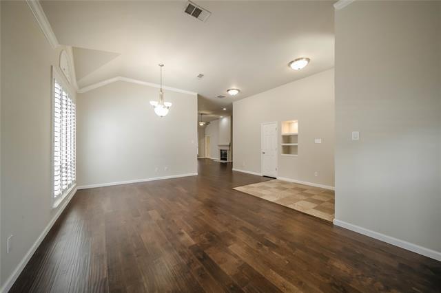 Building Photo - 1537 Bastrop Dr