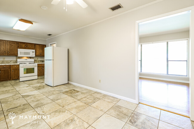Building Photo - 2731 Ranchwood Dr
